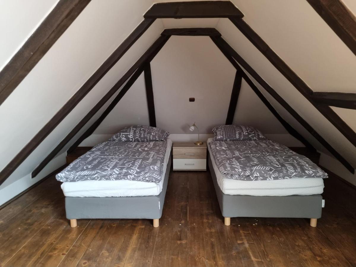 Galerie Vila Lucia 5 -Loft Apartman Plzeň Exteriör bild