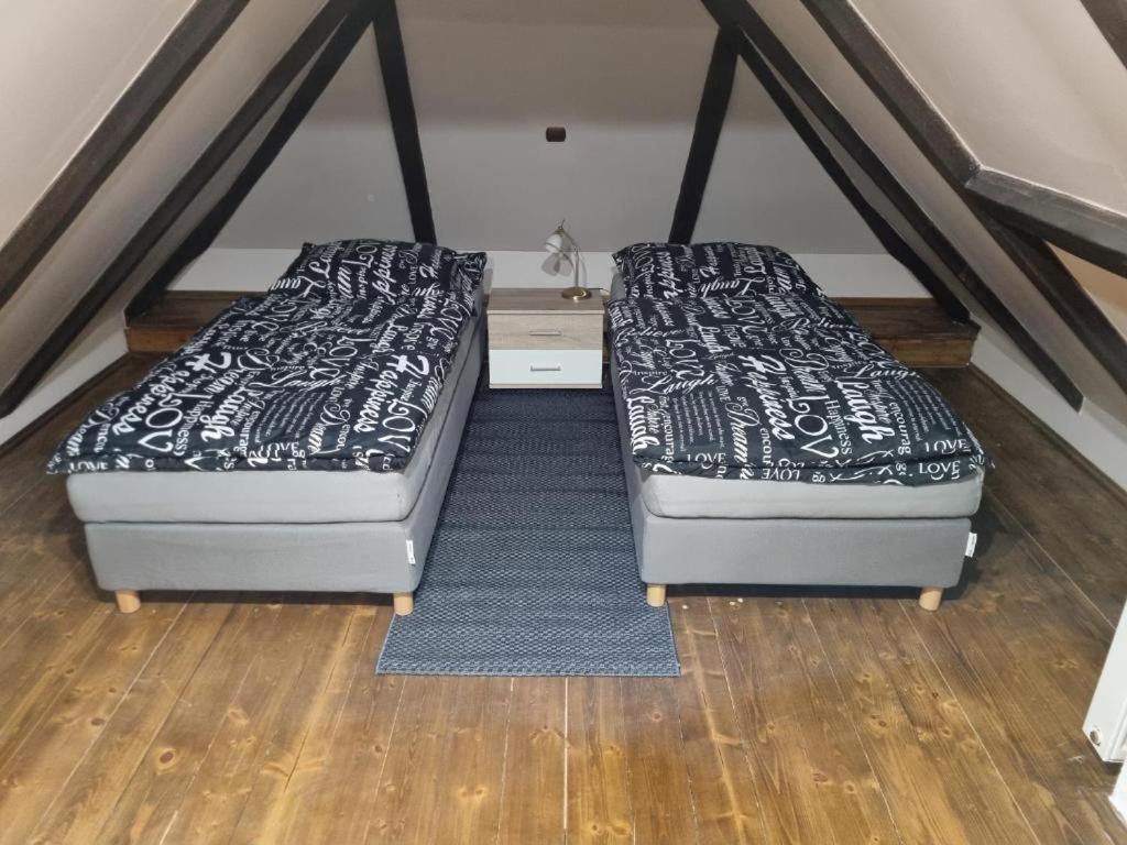 Galerie Vila Lucia 5 -Loft Apartman Plzeň Exteriör bild